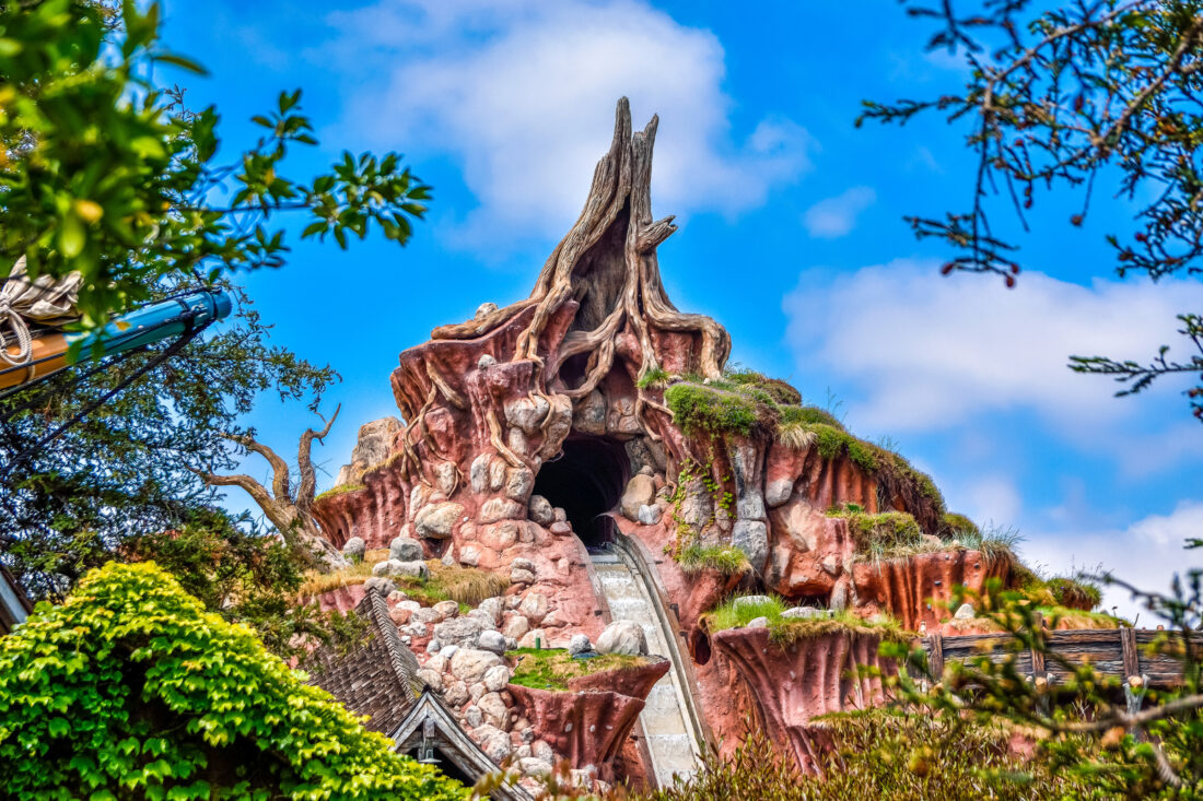 Splash Mountain at Disneyland Resort World of Universal